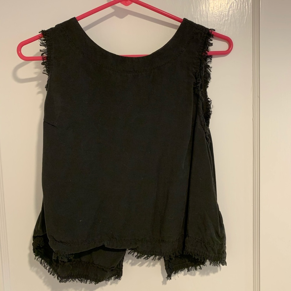 Black Tank